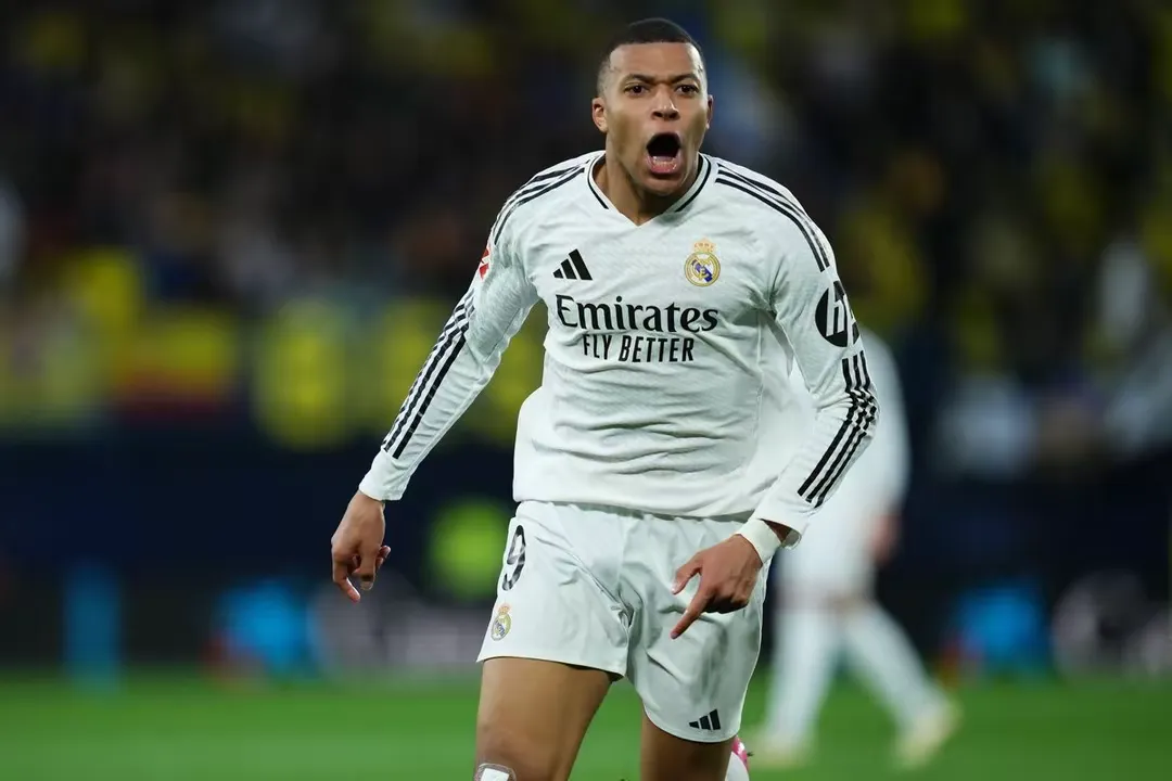 包含利物浦力克里昂，姆巴佩梅开二度世界杯的词条