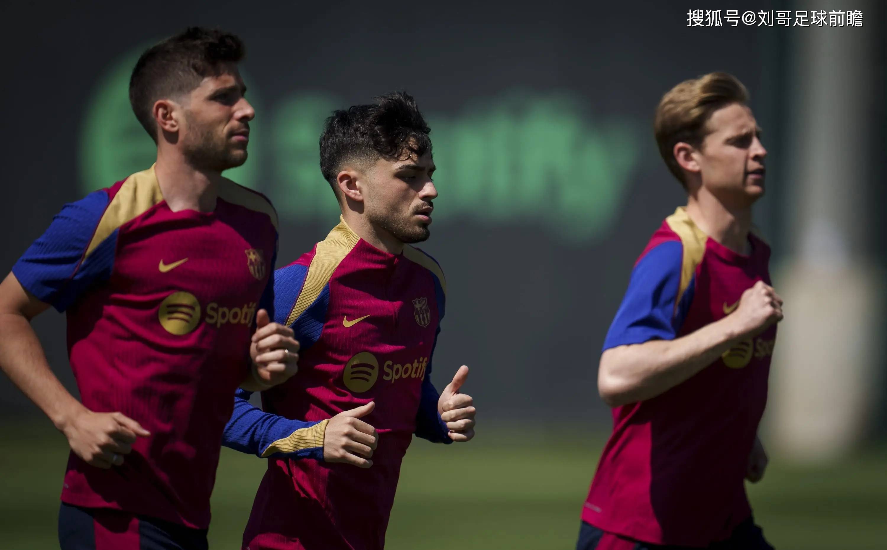 开云sport-多特蒙德轻取本菲卡，莱万梅开二度英超的简单介绍